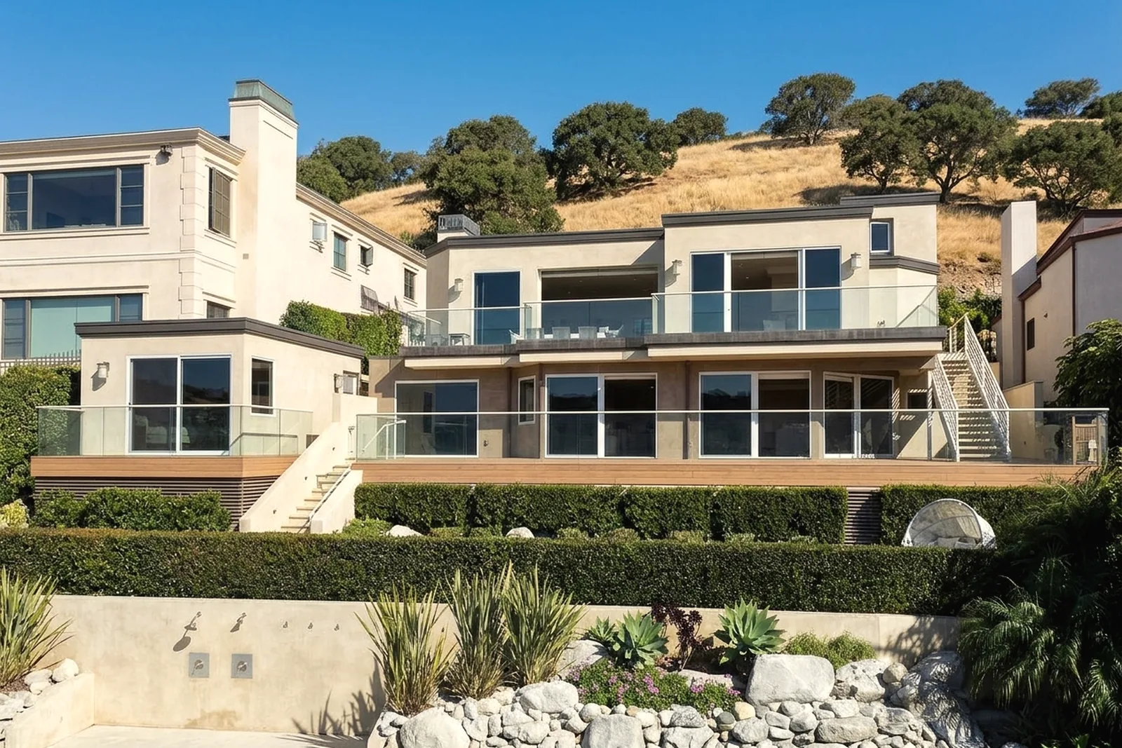 Hillside home with a detached guest house ADU in Thousand Oaks